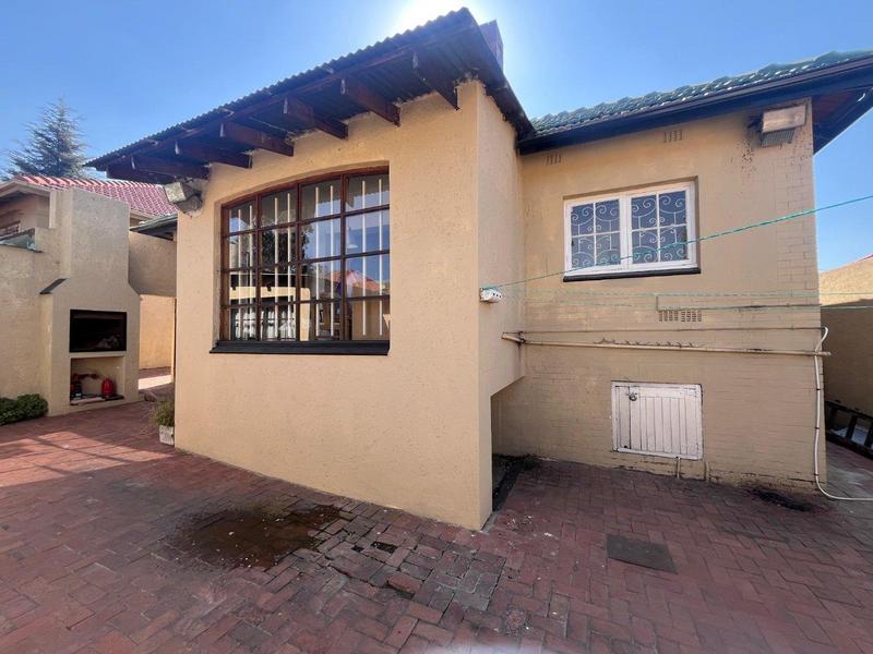 6 Bedroom Property for Sale in Orange Grove Eastern Cape